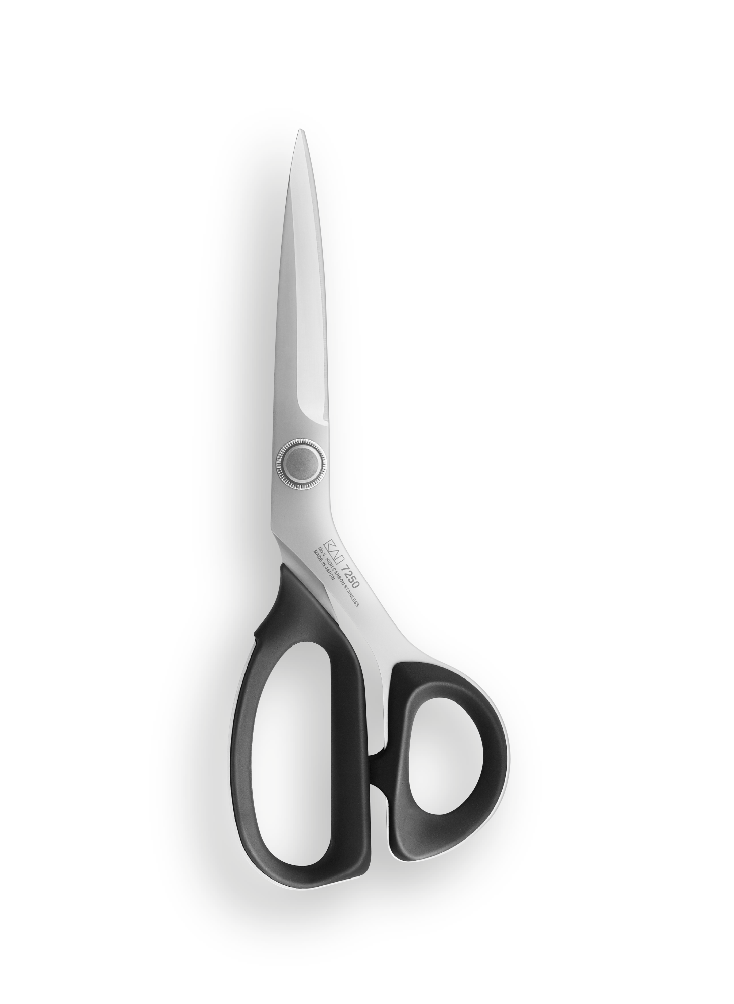Manufacturer view of regular KAI 7250 with its elongated handle and model marking.
