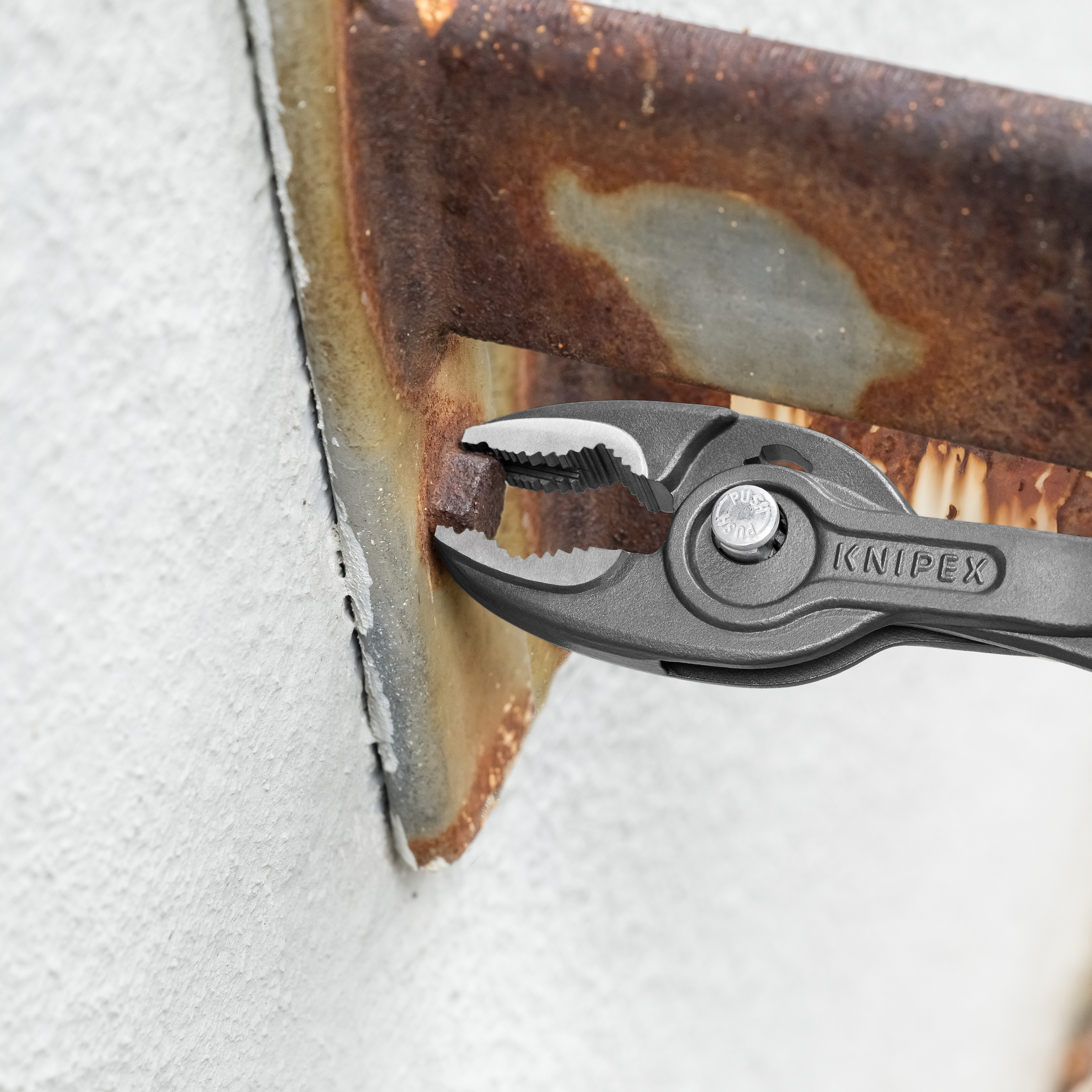 KNIPEX 82 01 200 TwinGrip Pliers: Front Grip for Worn Fasteners in Tight Spaces
