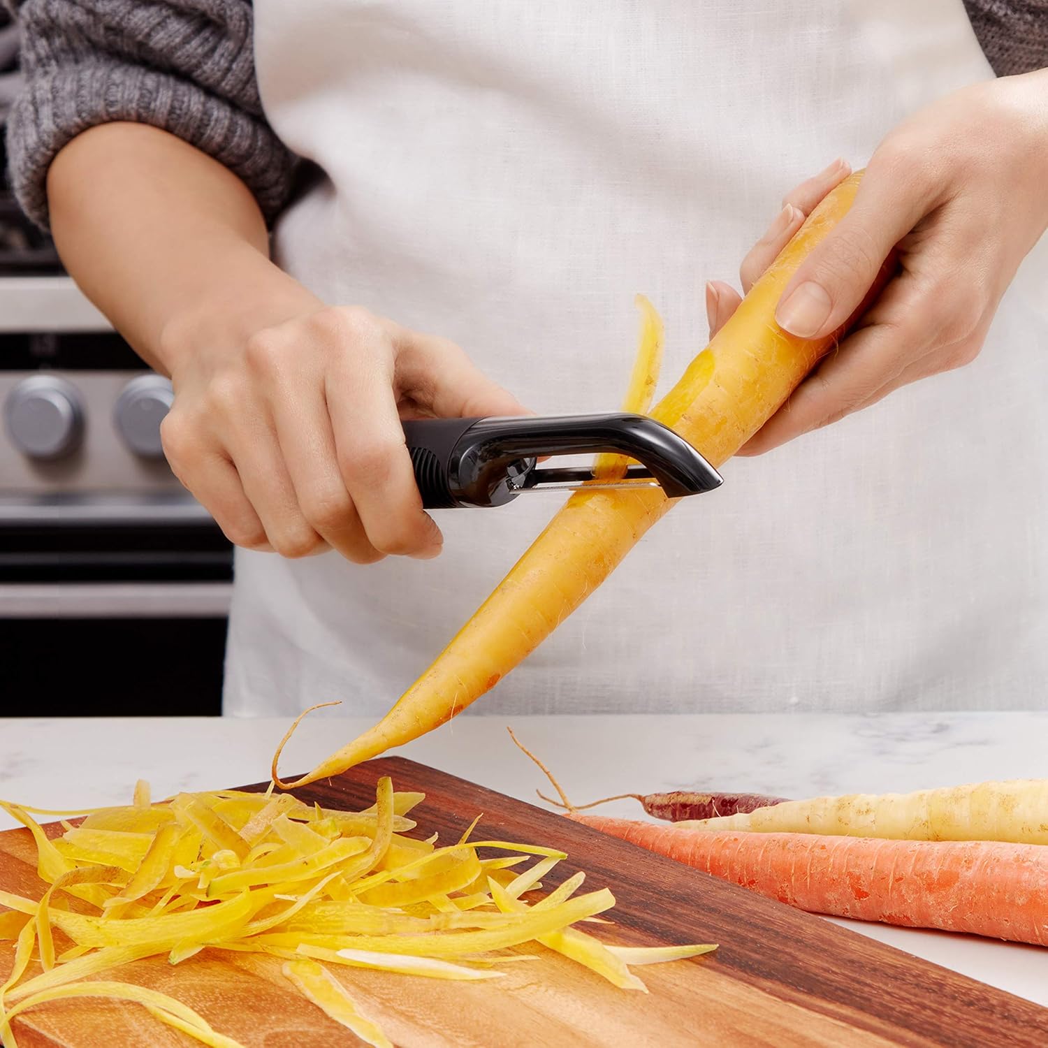 OXO Good Grips Swivel Vegetable Peeler exact Amazon child feature image