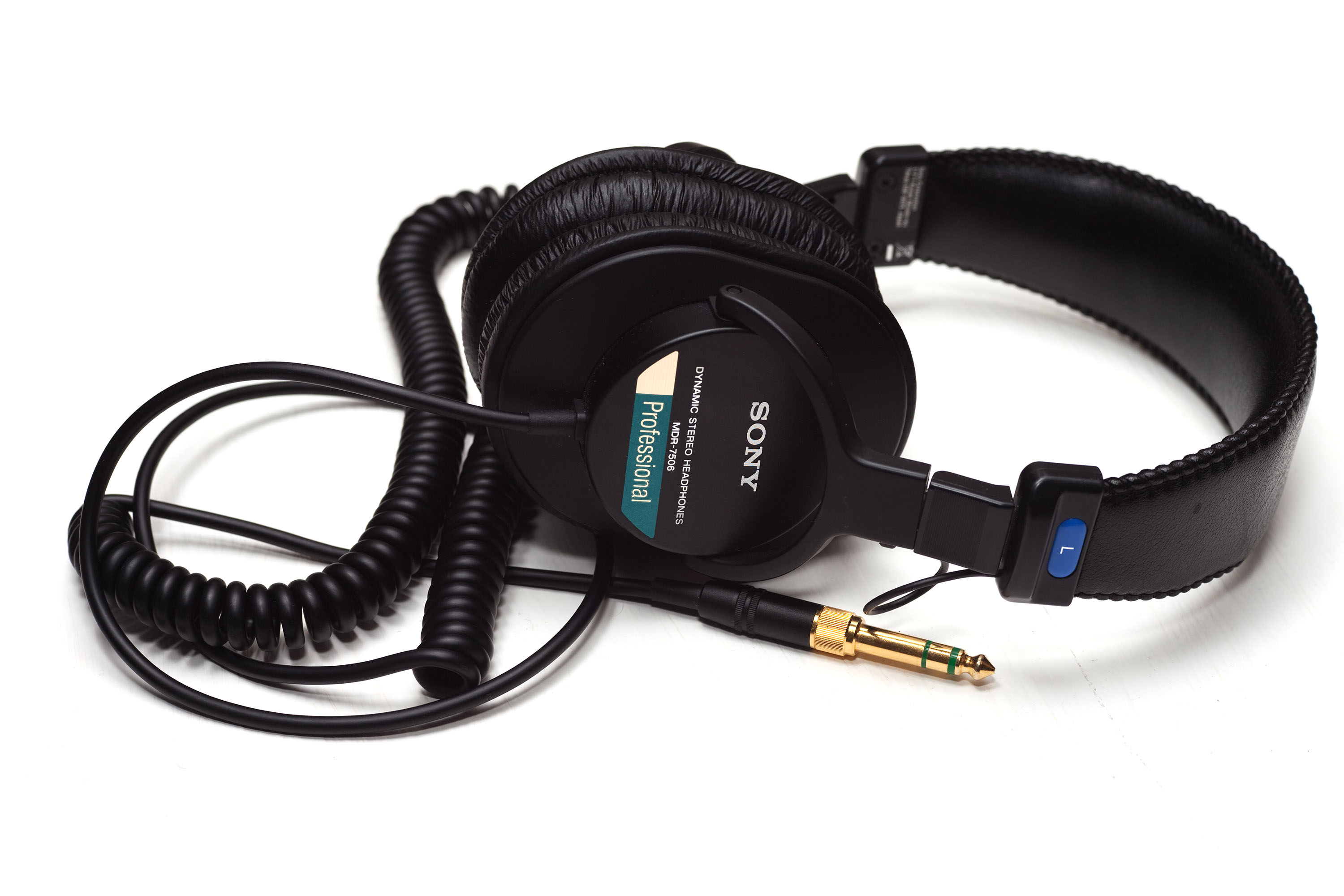 Sony MDR-7506: Wired Headphones for a Home Recording Desk