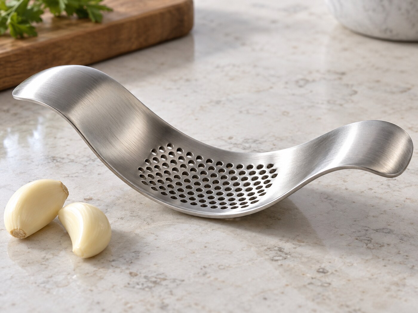 Joseph Joseph Garlic Rocker: Crush & Scoop