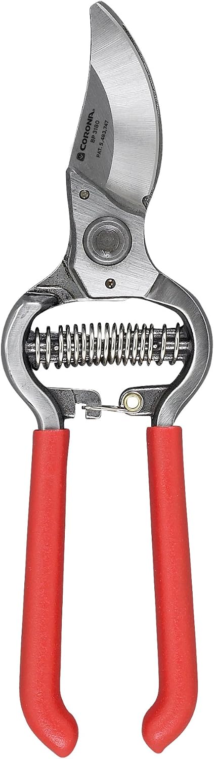 Corona BP 3180D vs Fiskars 91095935J: Hand Fit Before Maximum Capacity